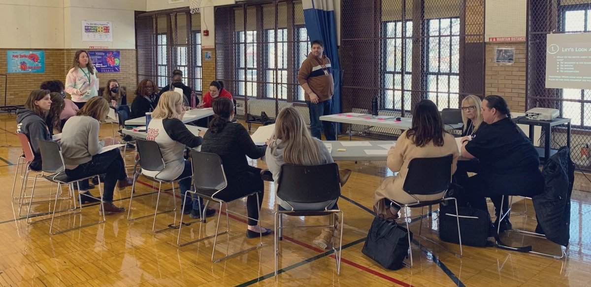 Kelly Lampman tweet media