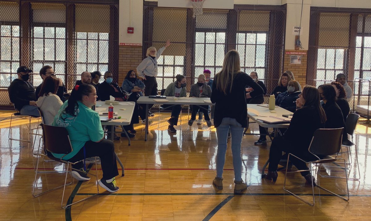 Kelly Lampman tweet media