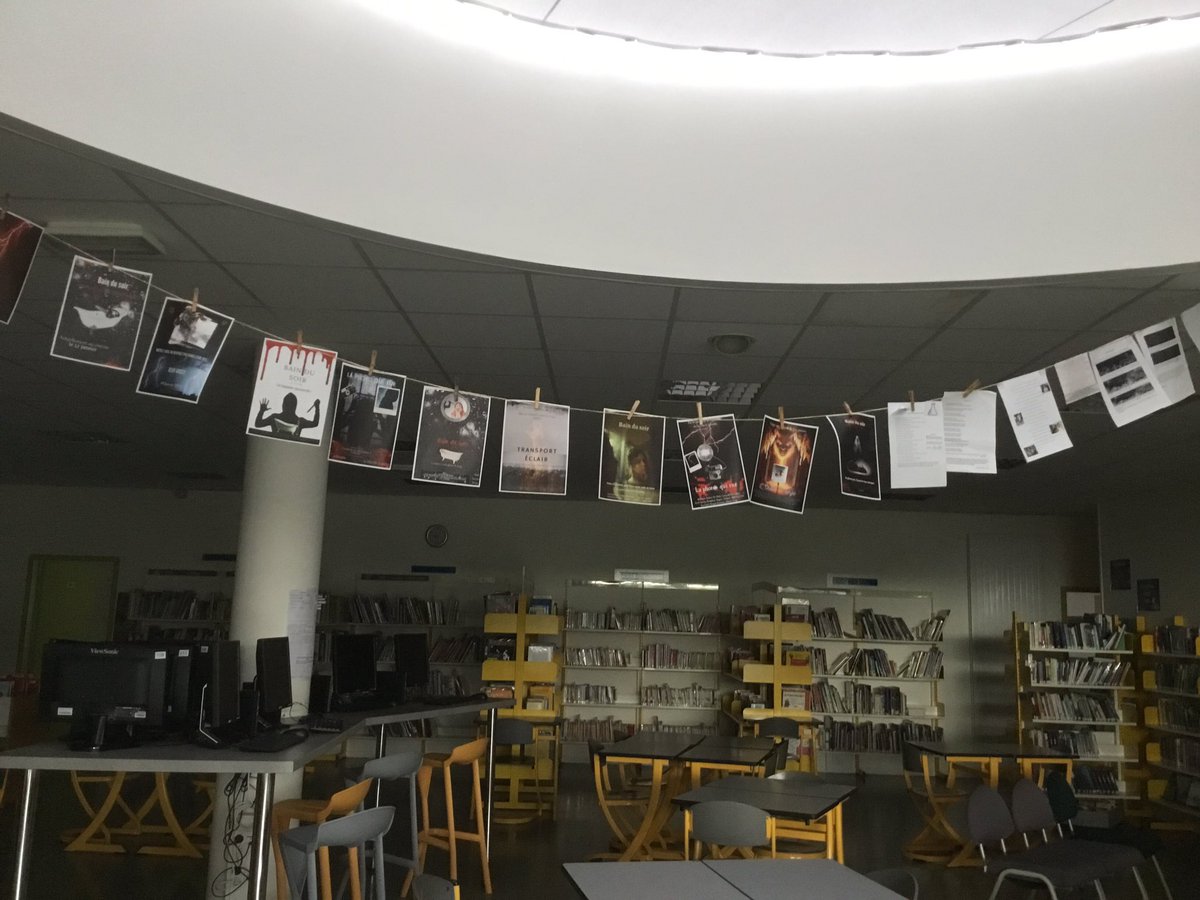 El_Ollivier's tweet photo. Nos élèves ont du talent ! 
Trois lycéennes de 1ere ont œuvré en toute autonomie pour mettre en scène leurs productions et créations au CDI. Bravo à Léonie, Amandine et Noé pour cet investissement @SFND_Lesneven @enscatho29 @acrennes @Marie_henry_leg https://t.co/xY2BDFkchD