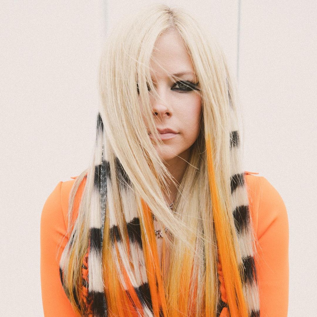 AvrilSpain's tweet photo. Mañana tendremos el videoclip de #LoveItWhenYouHateMe https://t.co/Hw3NB0ZMKk