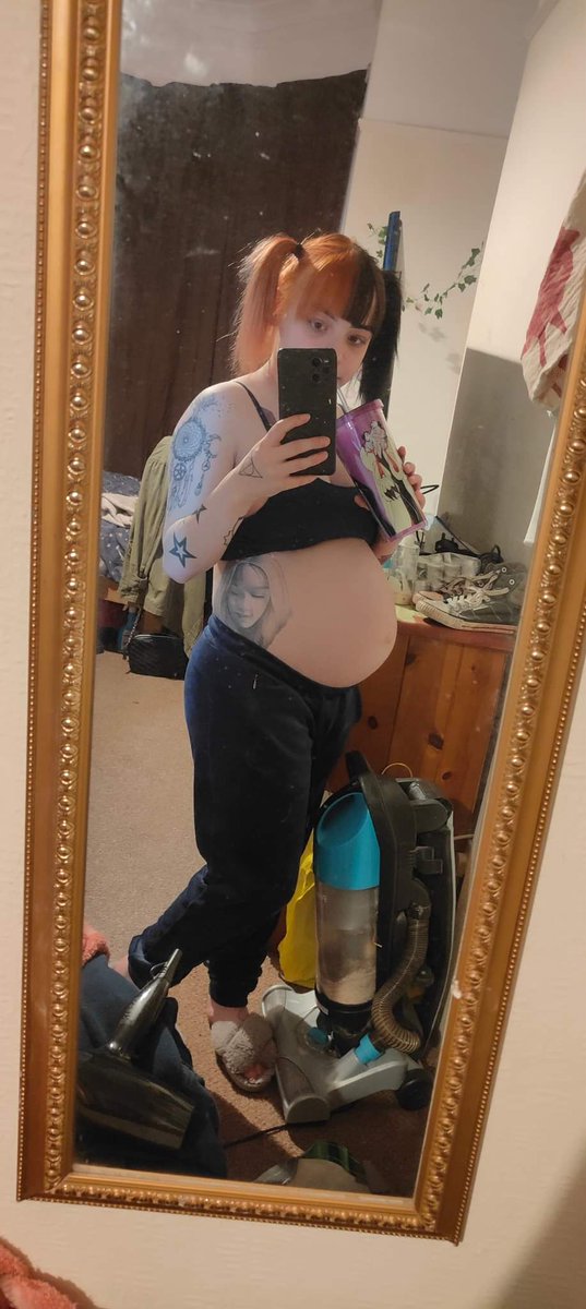 jaz_allman's tweet photo. Just me, my bump, my hoover, and my Disney villain cup 💜 https://t.co/swlENe6fL7