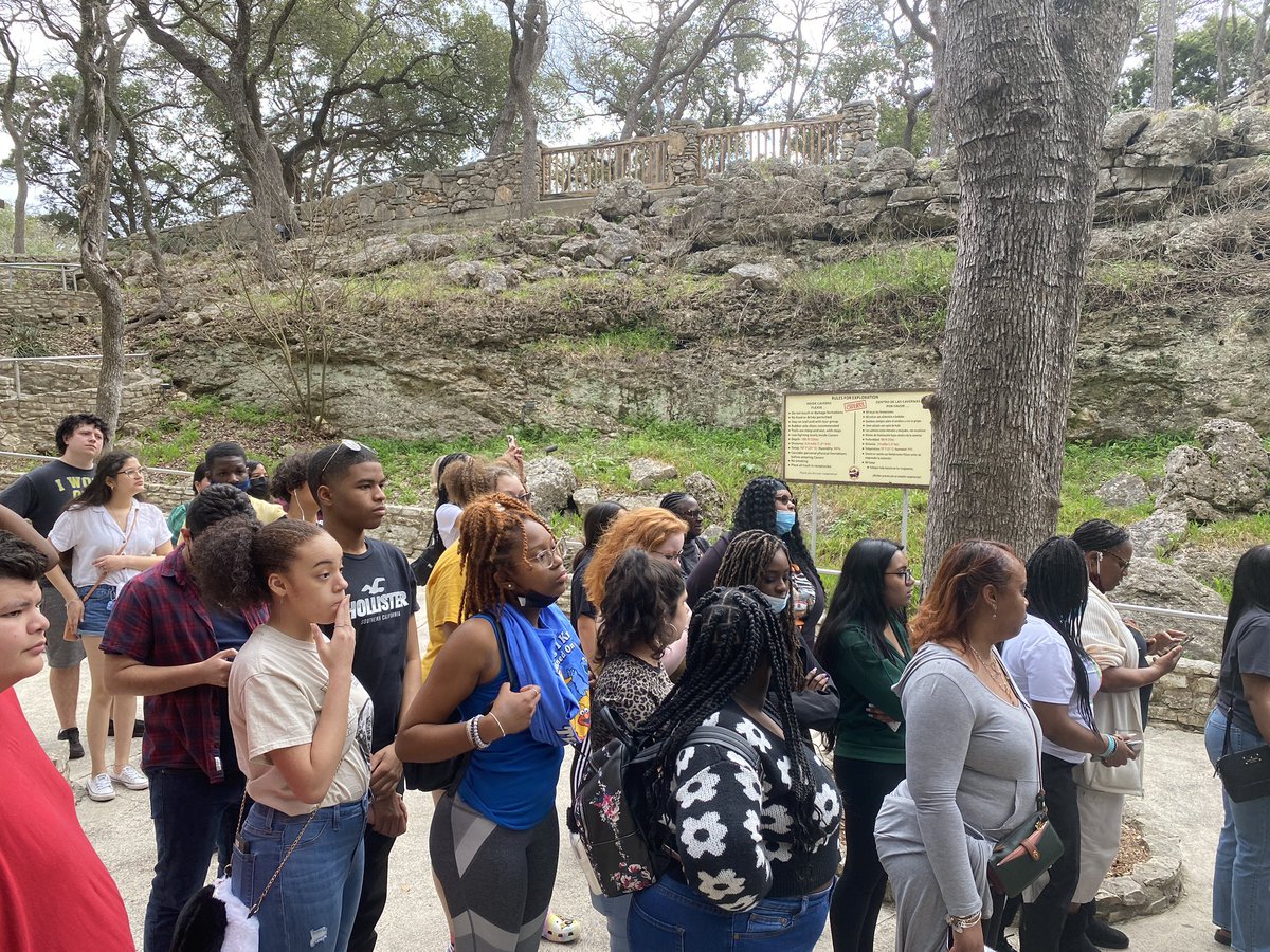schschoir's tweet photo. Exploring Natural Bridge Caverns and we met up with the SCHS Science Olympiad team! @HumbleISD_SCHS @Lyhinners https://t.co/qcUCvE1qnj