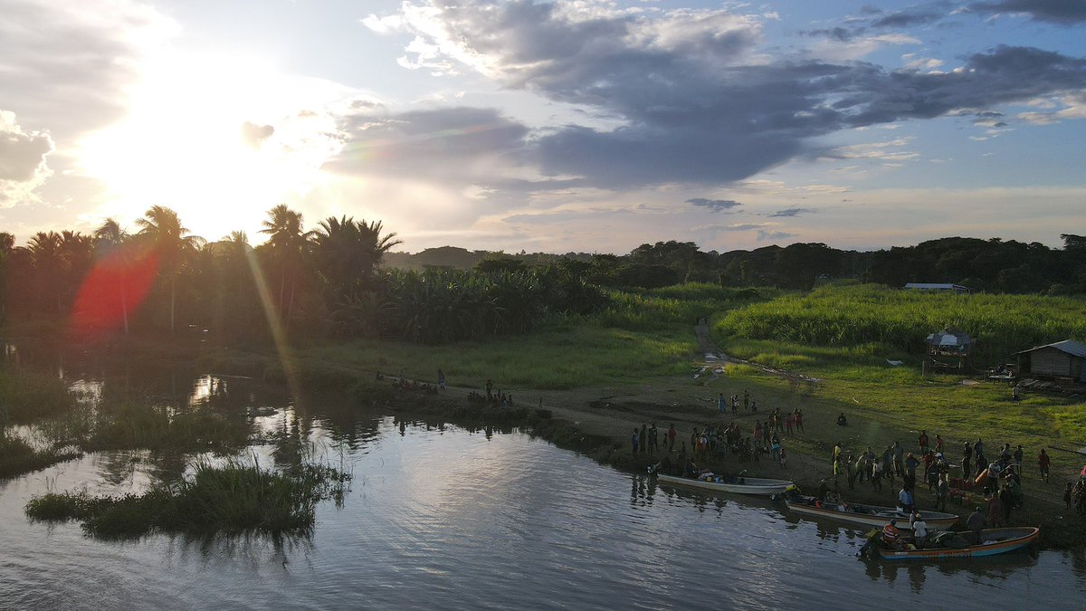 Sunsets in Angoram, East Sepik. #papuanewguinea #eastsepik #sepikriver #angoram #teamsomare #dulcianasomarebrash  #mkfamilies