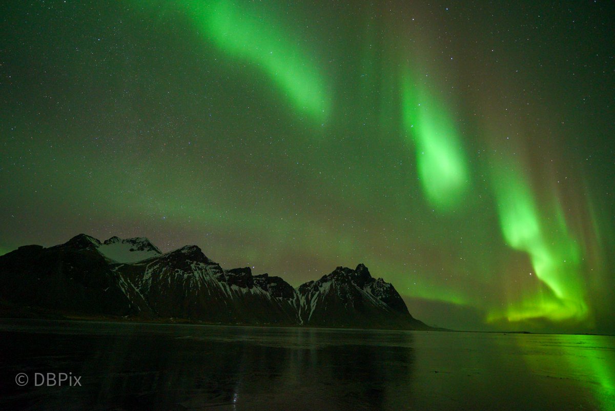 #Aurora in #Hofn
<a href="/chunder10/">James Rowley-Hill</a> <a href="/cogie_s/">Cogie's Aurora's</a>