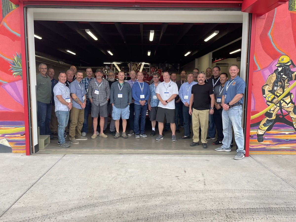 BlueCardHZ's tweet photo. We wrap up our first Managing Command Teams Workshop this afternoon. Thanks to everyone who participated in this session & we look forward to more! #FireCommand #CommandTeams #BShifter #Brunacini https://t.co/1aB0xHdG7c