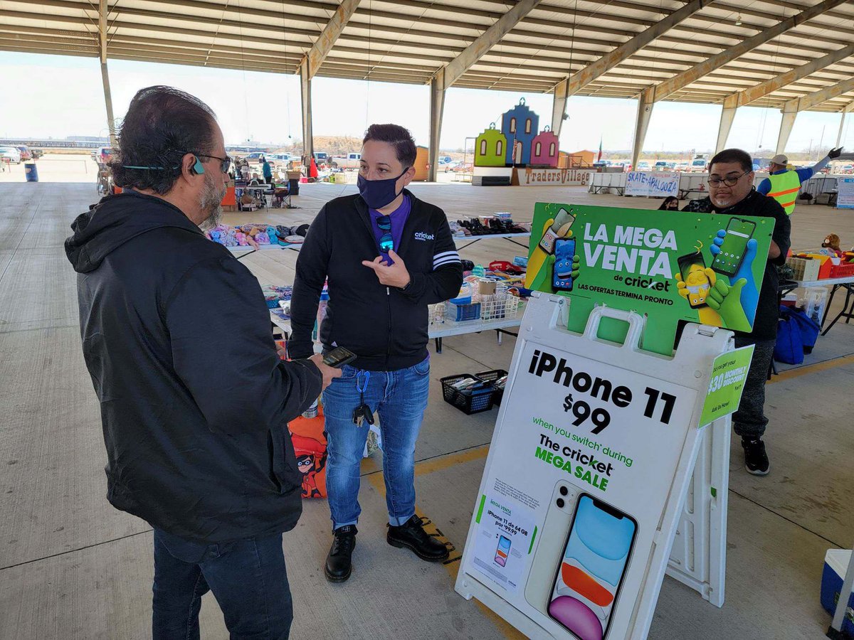Ver0429's tweet photo. Cricket Wireless PQH promoting great savings for customers looking to switch to cricket! Ask about our $30 discount #San AntonioTradersVillage#fleamarket#cricketwireless#cricketnation#STX#community https://t.co/8rNiQbmMaV