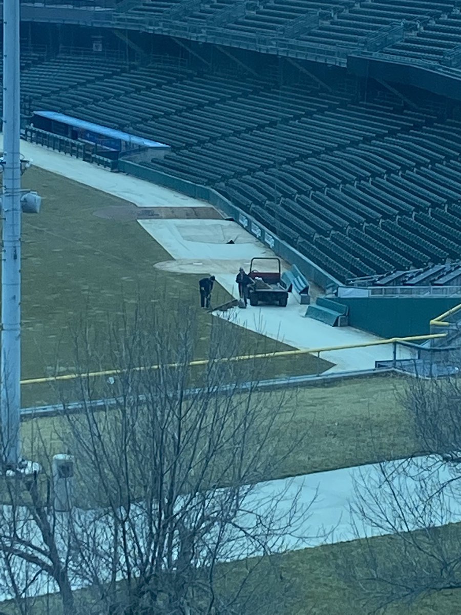 tcholman's tweet photo. @INDYINDIANSTURF Happened to see you guys out there yesterday.  I’m not a creep….. I swear! https://t.co/AK9ypX5ErP