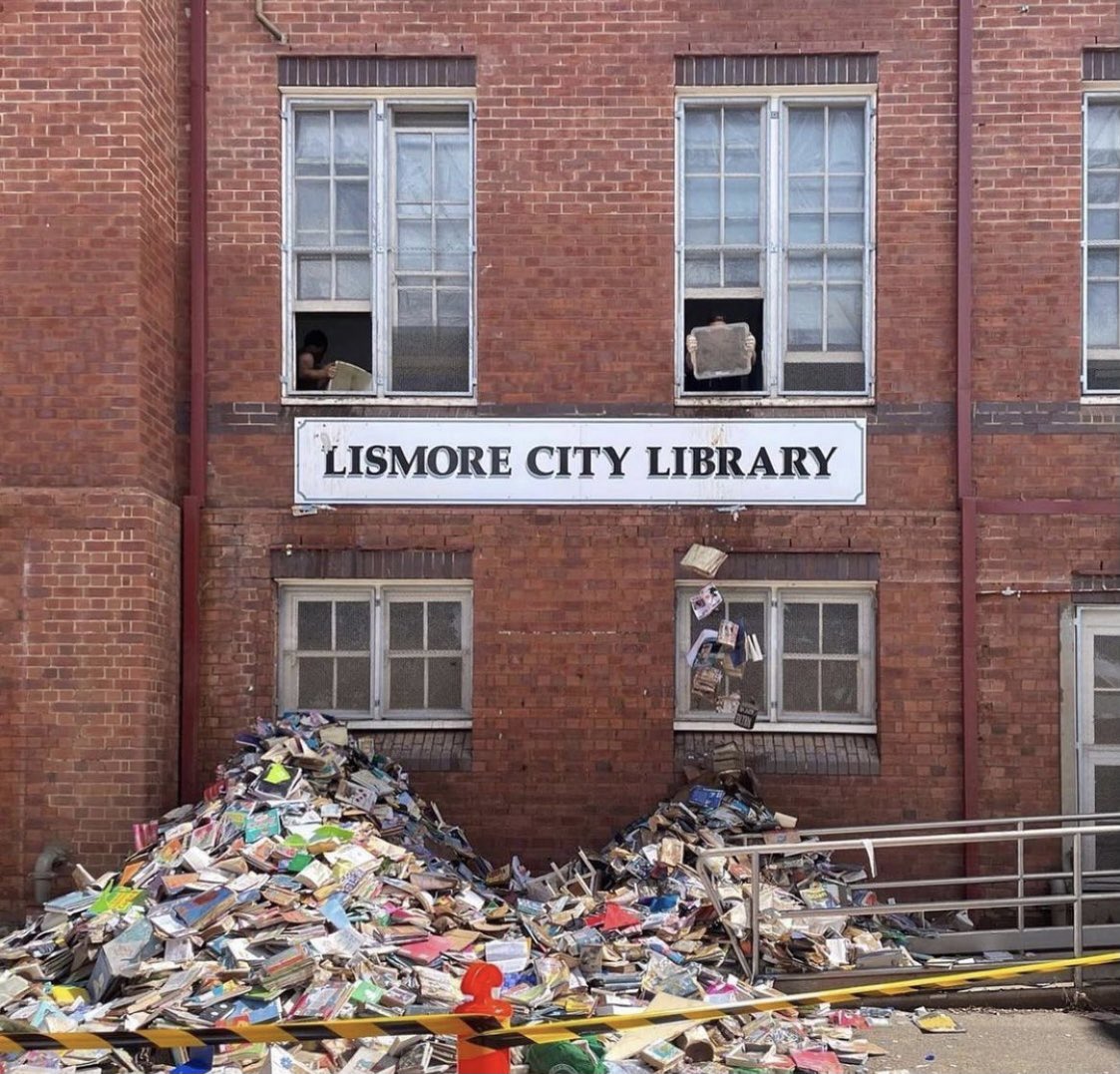 What a sad photo of #Lismore library. From @zanilouise