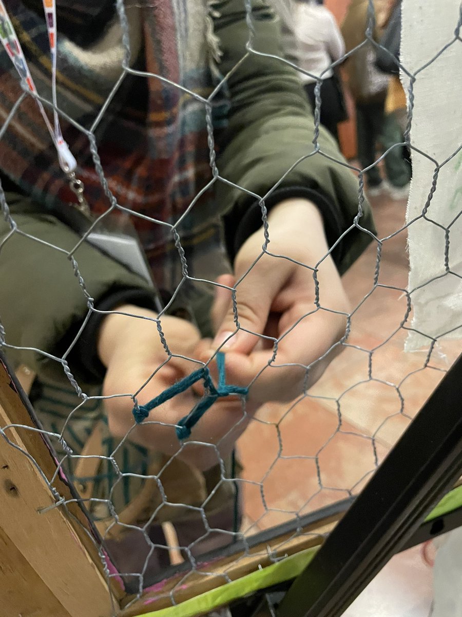 Amazing time spent at the NAEA conference, connecting to other artists and educators. Through weaving, and conversation! #NAEA22 <a href="/nysARTeach/">NYSATA</a> #artistsontwitter #FiberArt
