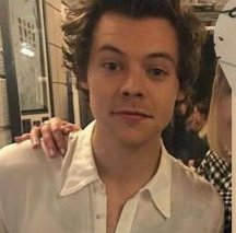 iL0VERHS's tweet photo. holis re tarde pero acá estamos, soy lu, tengo 15  y soy de argentina, staneo a harry desde 1D, lhh, woman, she y ftdt me pertenecen
#integraciónharrie 
#integraciónHarries https://t.co/l02P9SdKeV