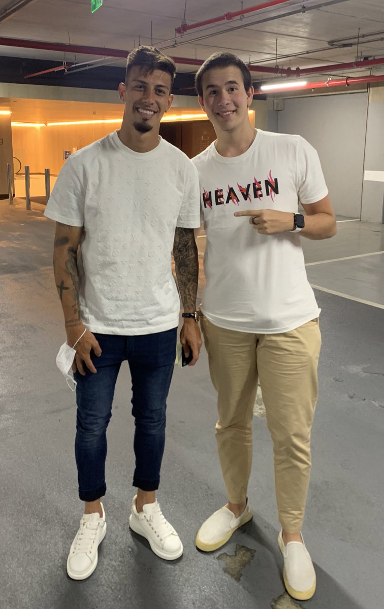 Será que amanhã tem gol do <a href="/EmiRigoni/">Emi Rigoni</a>?

Expectativa de Morumbi lotado, com mais de 40 mil pessoas para acompanhar o Majestoso. 

São Paulo x Corinthians às 16h pelo Paulistão!