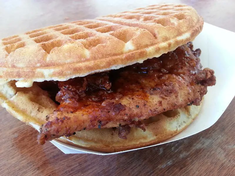 TheMaryRogers's tweet photo. Mad by me😋
#food #waffer #chickenwaffer #wrost #Foodie https://t.co/jsYVldgp1e