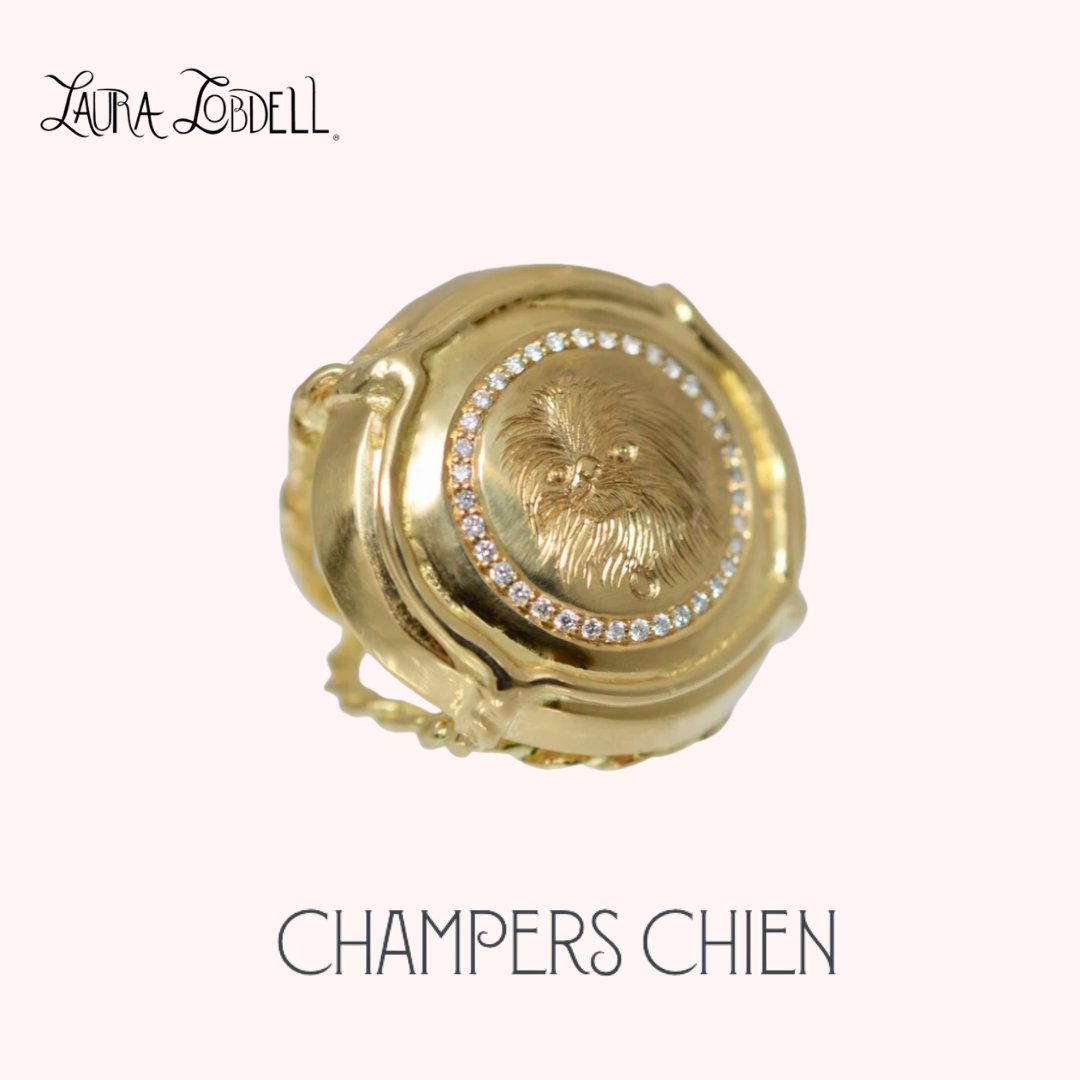 LauraLobdell's tweet photo. 𝗖𝗵𝗮𝗺𝗽𝗲𝗿 𝗖𝗵𝗲𝗶𝗻 

To honor that best-friendship, a Champers Ring with your dog’s portrait engraved in gold and framed with hand set diamonds.  We say Chin Chin to that!

#chinchin #lauralobdell #doggies #champersring #designerjewelry #diamonds https://t.co/mn5LOuaOAO