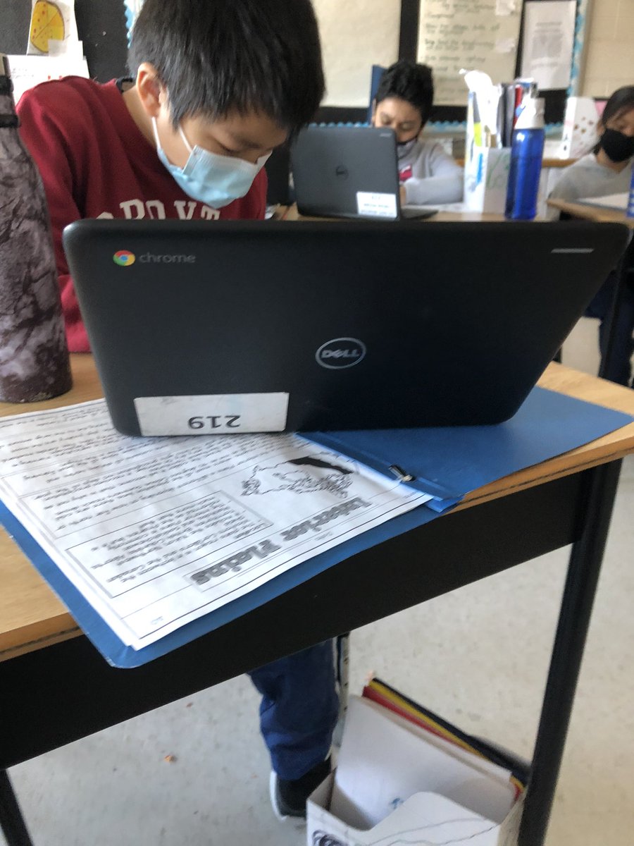 MsGuglielmin's tweet photo. Yesterday we researched the question “How do industries across Canada affect the environment?” Students chose a region and researched the important jobs. Today in art we used pastels for our background and speech bubble explaining how jobs impact Canadian landform regions https://t.co/ZDj8pUg1Ap