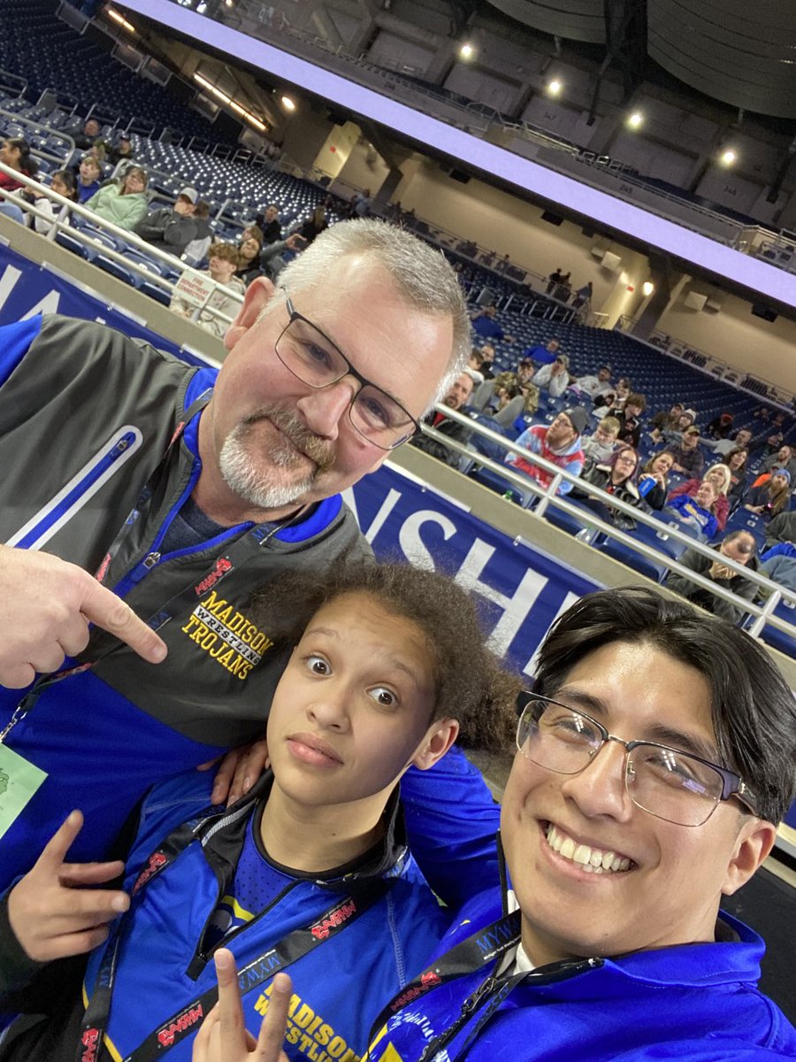 MadisonWrestle1's tweet photo. And with a fall in the Blood round, Arayah just became the first Girls All State, Madison wrestler. Absolute Beast!! https://t.co/9CrlIANOfw
