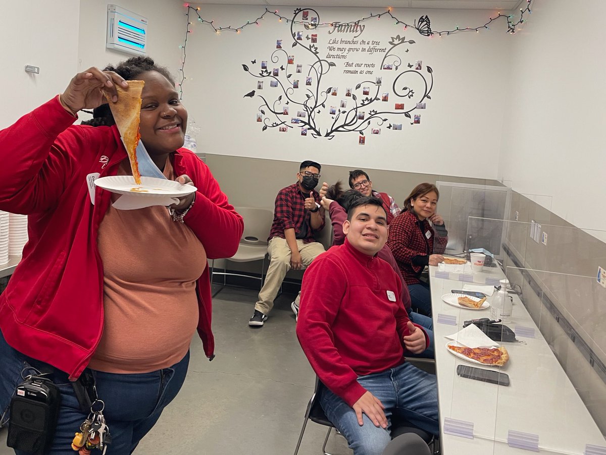 JackieP_97's tweet photo. That’s a wrap 🎬 #JacksonHeights T3280 First successful Inventory was one for the books!! Major recognition to the ENTIRE team for working extra hard to prepare our store for this day.!!
#WorkWinGiveTogether
#BestTeamInRetail https://t.co/JkNIgbYlLs