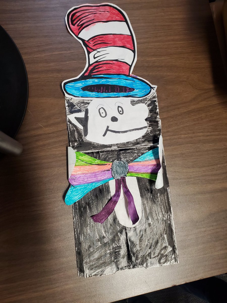 teamtreff's tweet photo. Dr. Seuss Puppets for the win! The students enjoyed making these puppets piece by piece.
Happy Birthday Dr. Seuss!
#cougarpride #cooleypride https://t.co/UQ7s6lgT4Z
