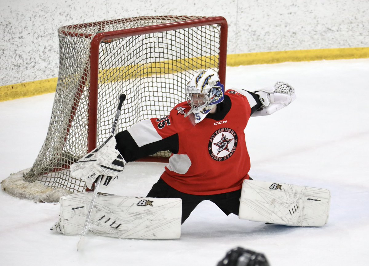 ViperStars16u's tweet photo. After 2 periods here @AlphaIceComplex 

#ViperStars 1
#IceRenegades 1

16u Hockey AA 
#Tournament 
#Pittsburgh #SteelCity #HockeyTwitter https://t.co/RpoJF9t4YI