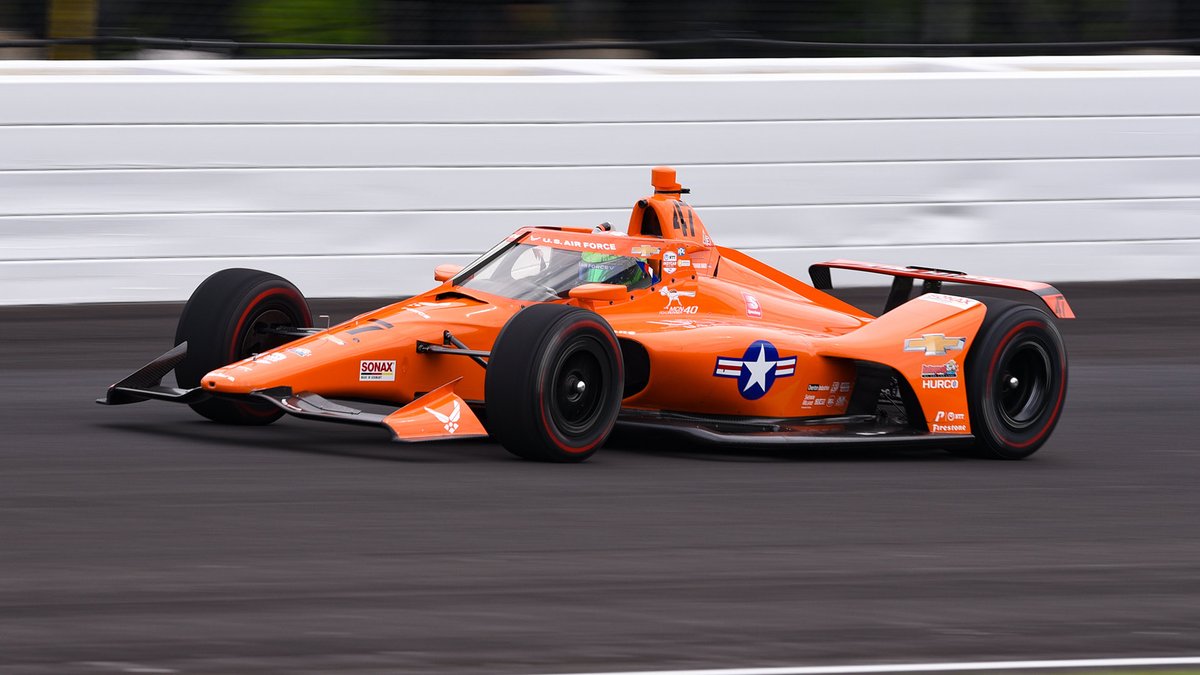 Why_Always_Me2's tweet photo. @IndyCaronNBC @IndyCar https://t.co/N528wk9Sx2
