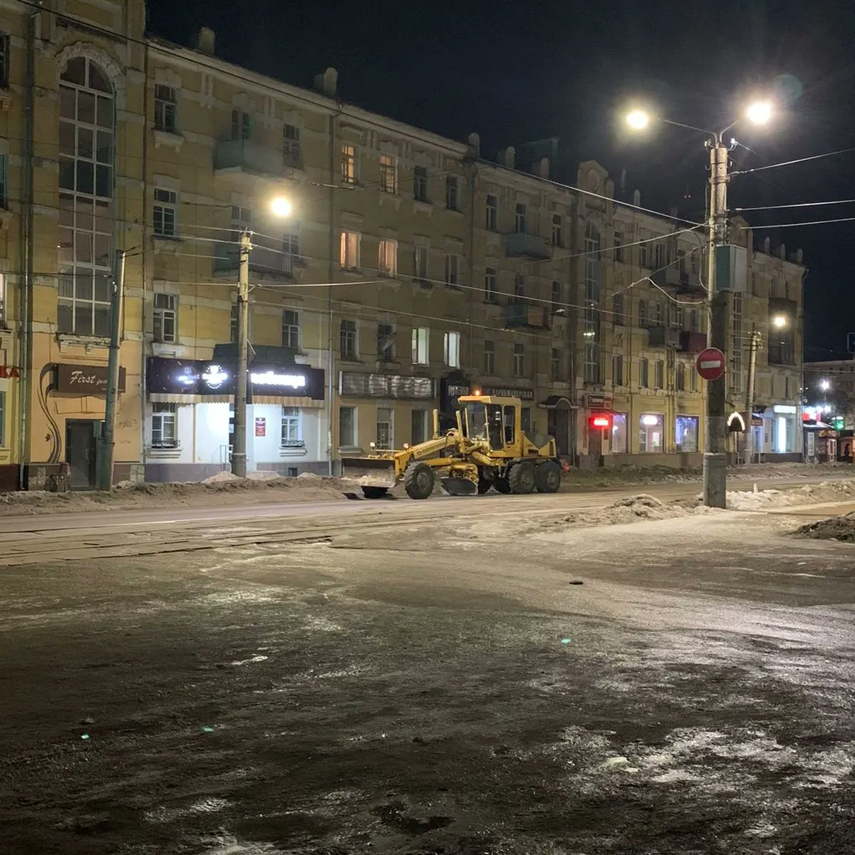 Spec_Avto67's tweet photo. Уборка снега на улице Тенишевой
#спецавто #спецавтосмоленск #смоленск #спец_авто #спец_авто67 #спецавто67 #мойсмоленск #ялюблюсмоленск  #зимавсмоленске #зимнийсмоленск #зима  #уборкаснега #smolensk #specavto #spec_avto #specavto67 #spec_avto67 https://t.co/F5zeR5SGb2