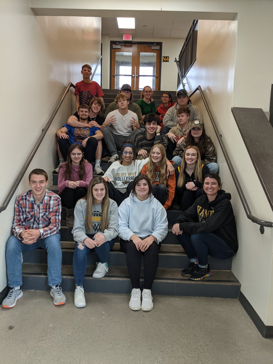 sarakputtmann's tweet photo. Oh goodness, I'm going to miss this amazing crew!  Mid-Prairie's seminar program is the best!  Keep working hard, and end strong Class of 2022!  #mphawks https://t.co/5iW7pp5Cel