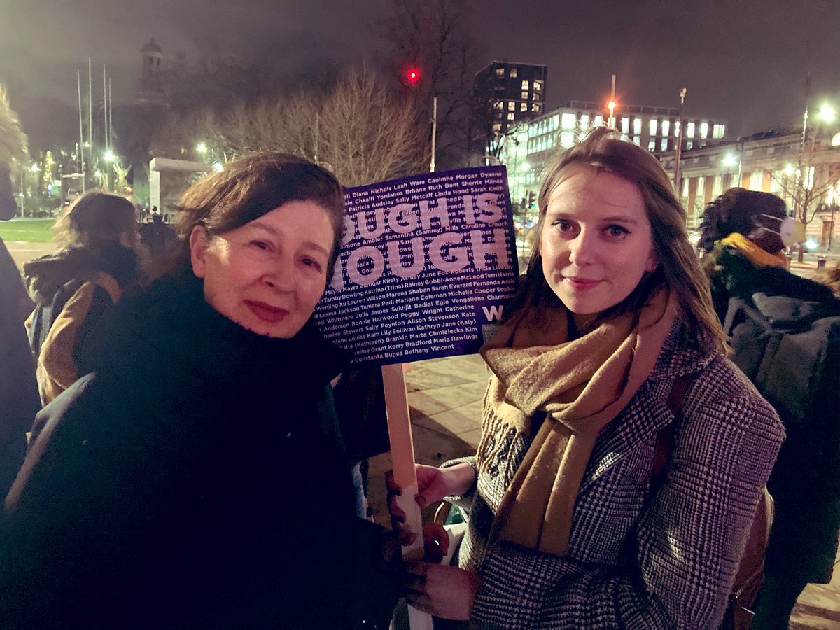 A real solidarity tonight, marking the first anniversary of Sarah Everard’s appalling murder by completing her final walk of Clapham to Brixton, whilst campaigning for a future of safer streets for London women 💛 Thank you to speakers <a href="/helenhayes_/">Helen Hayes 💙🌹</a> and <a href="/ManduReid/">Mandu Reid</a>. #WalkHerHome