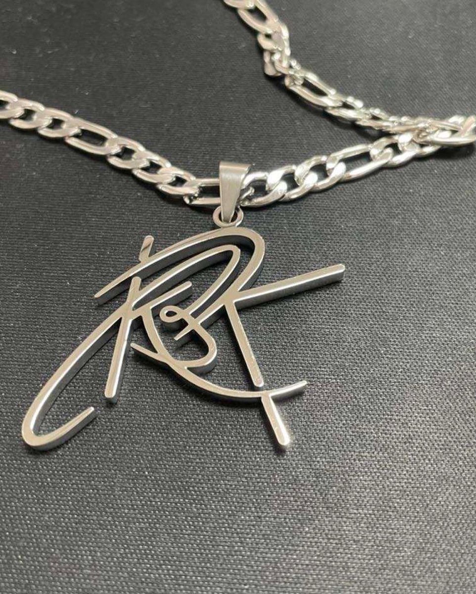 KlothesK's tweet photo. KBK LOGO PENDANT
STAINLESS STEEL 18” NECKLACE IS NOW AVAILABLE 
$45 LINK IN BIO https://t.co/2acVWNdMUA