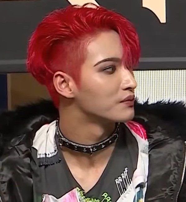 red hair seonghwa was the moment.