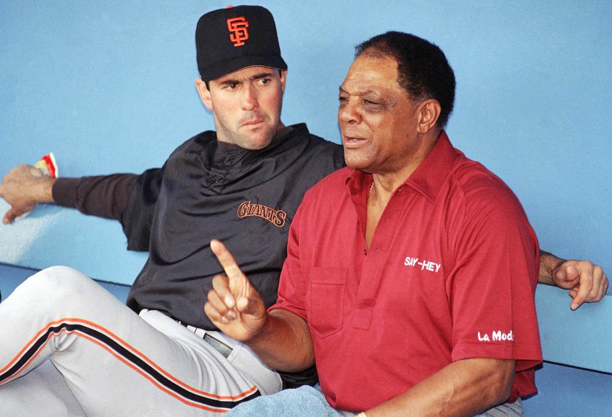 nut_history's tweet image. .@WillClark22 and Willie Mays