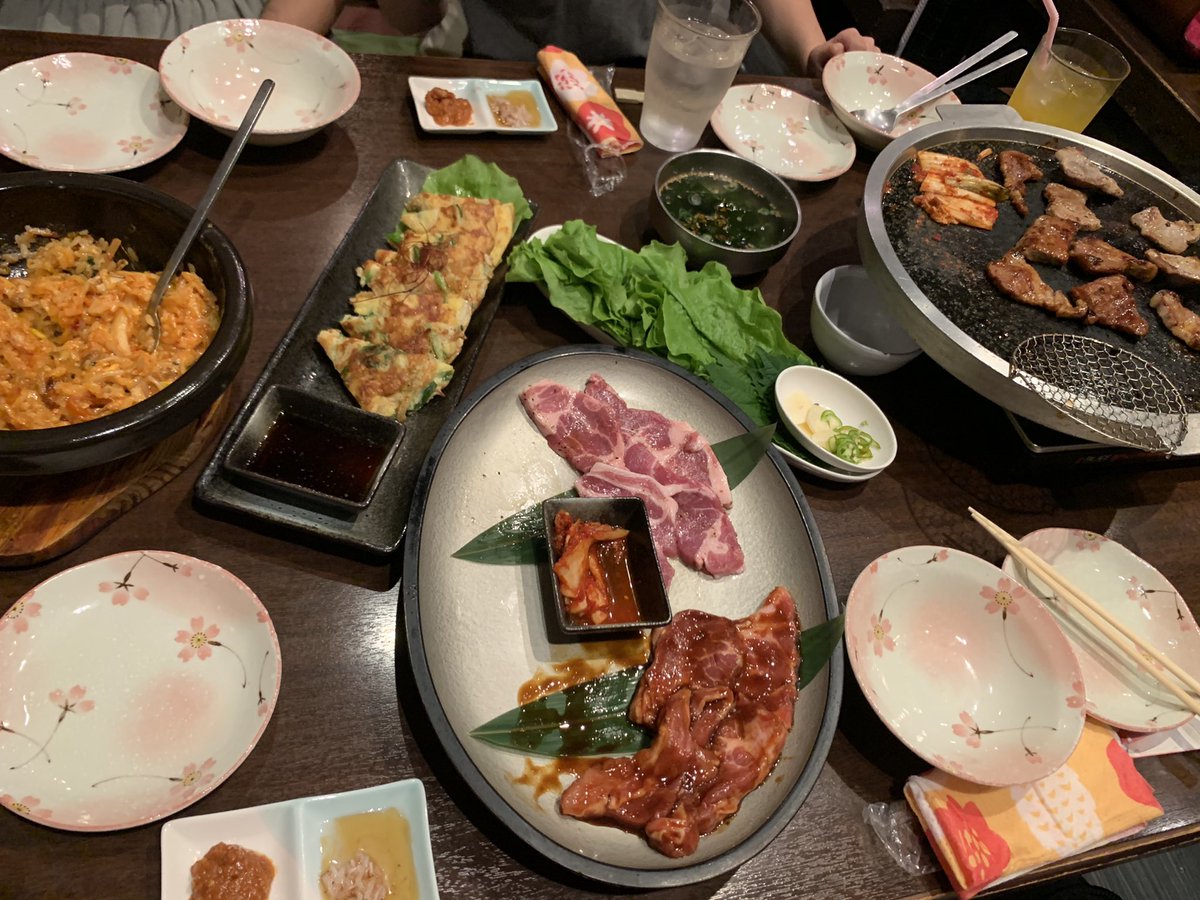 hirona_sakurai's tweet photo. とよきゃん付近の美味しいお店紹介③
📍 Sun ten
石橋駅西口をまっすぐ100mくらいの
所にあります!
私は石橋のお店の中で1番好きです🤤
サムギョプサルセットが美味しいです
ただ、よく閉まっている印象なので
行く前にきちんと確認しましょう💦
#春から阪大
#豊中グルメ
#Sunten https://t.co/K6FIIrVfcz