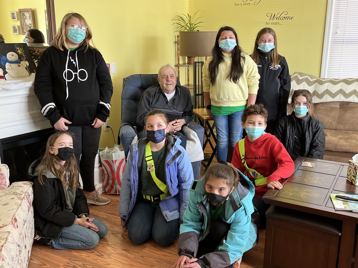 We could not be more proud of these students for delivering donations to Hospeace House today and visiting with Mr. Bill! An example of how grateful we are to give back to the community that so lovingly supports our school.💚 #naplescsd
