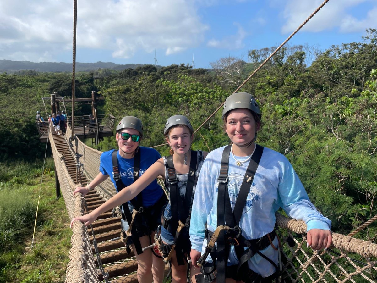 makeawishmaine's tweet photo. Margaret’s wish to go to Hawaii has come true! ✨ A warm vacation full of adventures was just what this 18 year old wish kid and her family needed! #FeelGoodFriday #WishGranted #HopeIsEssential https://t.co/fL6ZZN9OvI