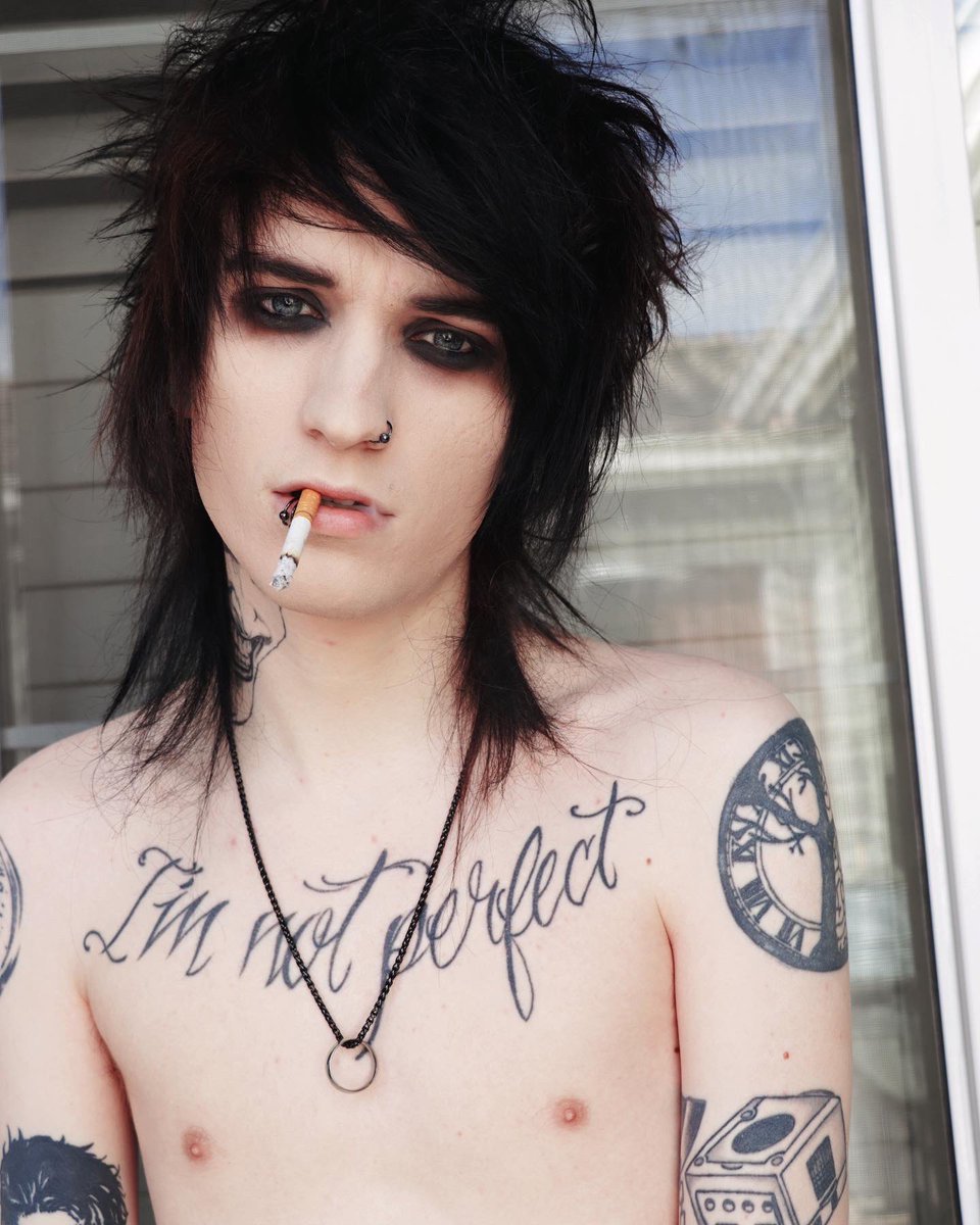 JohnnieGuilbert's tweet photo. New music song / animated music video from my new album dropping the End of this month 🖤🕷

More stuff coming this year https://t.co/5uox2bgNxK