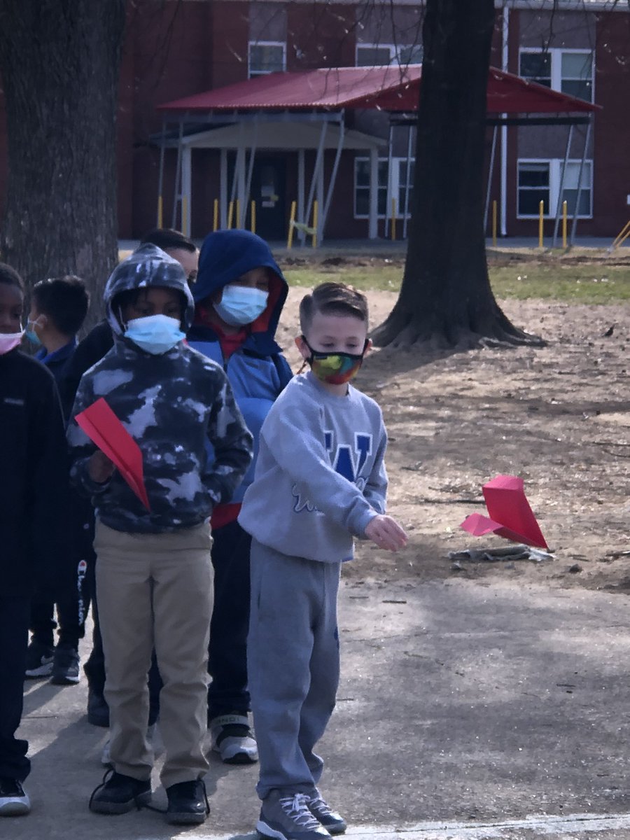 Amy_BakerLMS's tweet photo. #ReadAcrossAmerica @WilkersonTElem tweet 2. Hand flag after reading Sewing the Rainbow, paper airplanes after Fly,Girl,Fly, Spork races after reading Spork, and making music after Change Sings. #inclusivityanddiversity #JCPSLibraries @Nancyroepimm https://t.co/fTOtoRvweH
