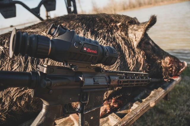 Have you ever tried hog hunting with thermal? PC: @smalltownhuntingtv