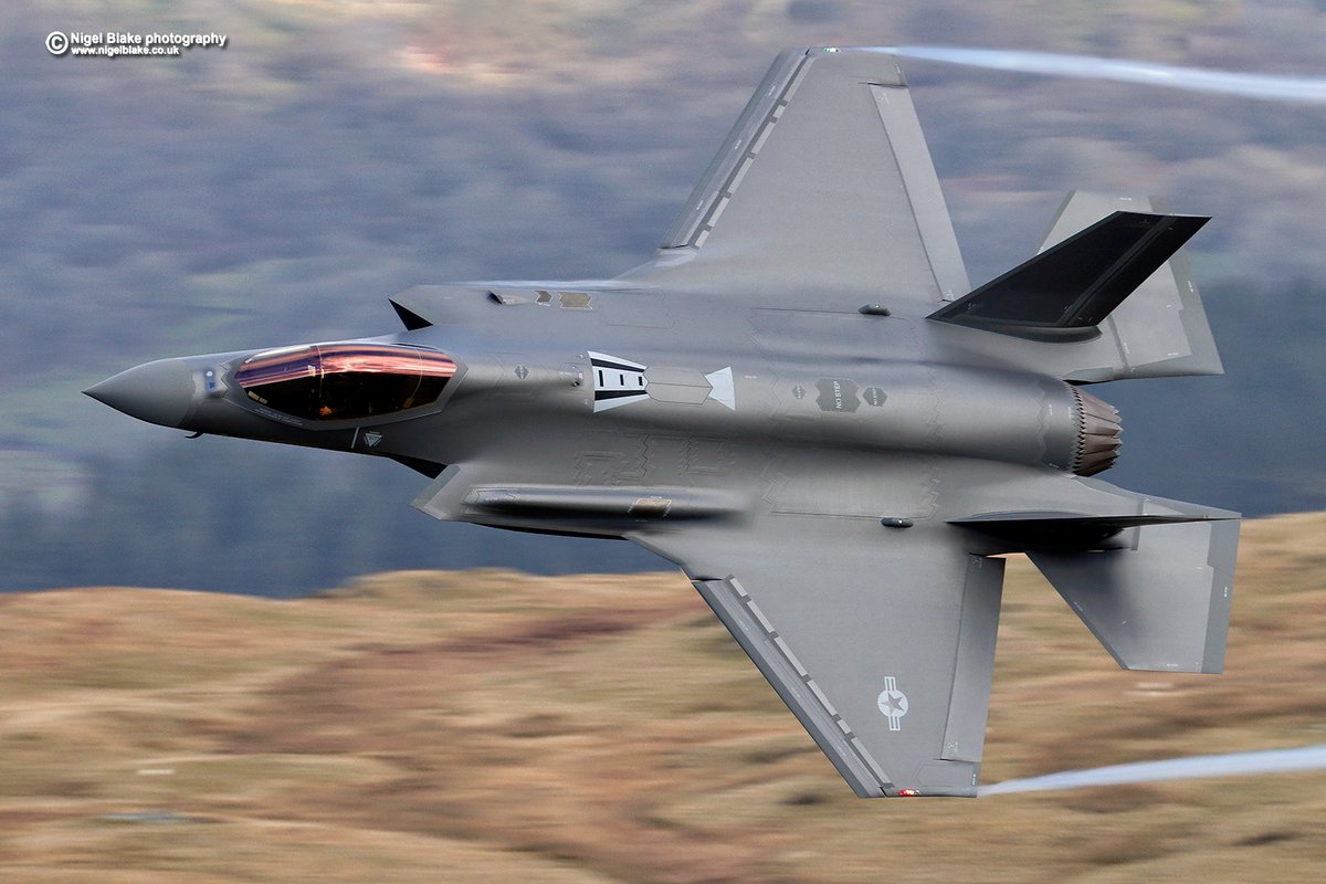 NigelBlakephoto's tweet photo. 19-5473 Lockheed Martin F-35A Lightning II 495th FS "Valkyries" 48th Fighter Wing RAF Lakenheath, Suffolk. Low-level in LFA7 #machloop @LockheedMartin #lowlevel @48FighterWing #495th #Lightning #AvGeek https://t.co/EDwqWoyq7K