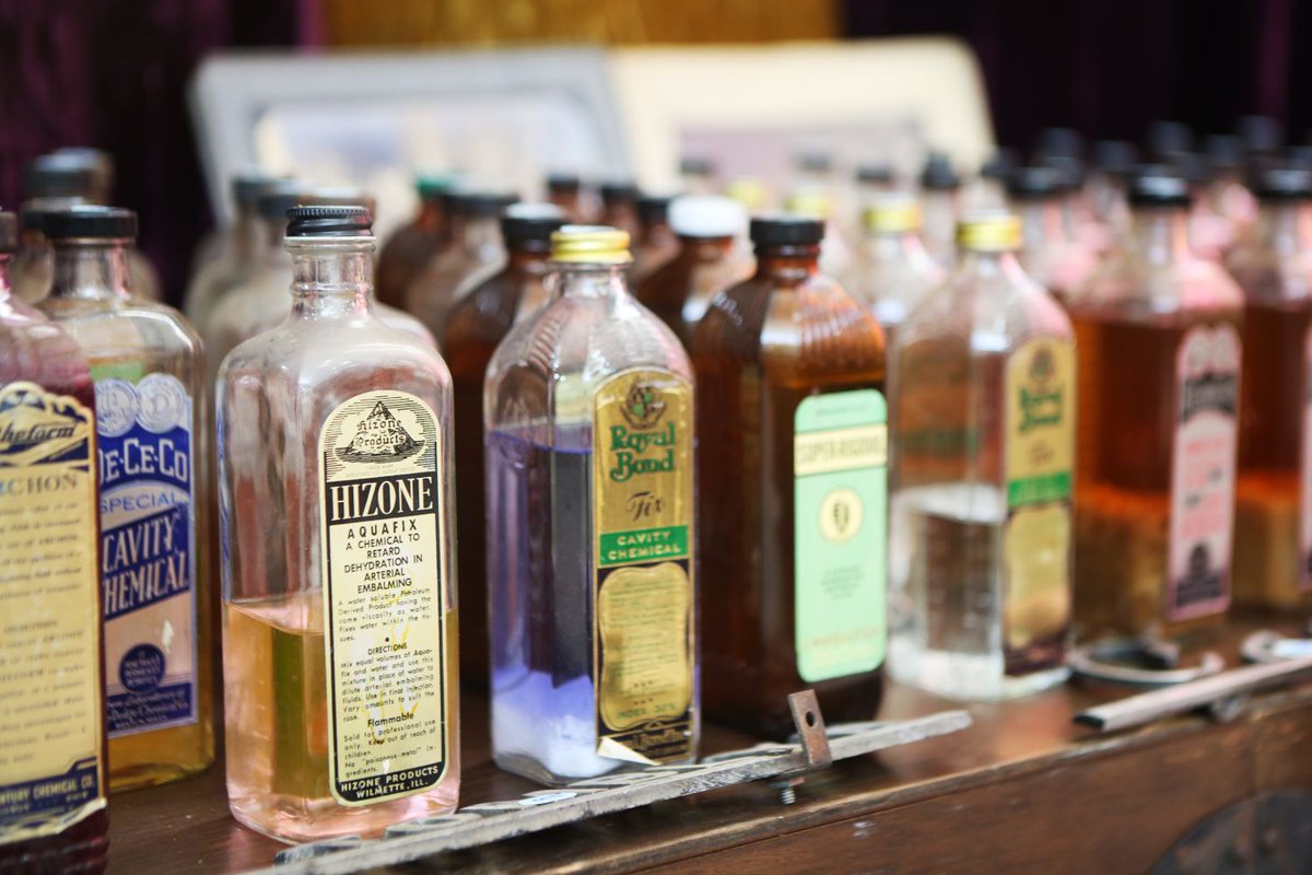 NMMagazine's tweet image. Anything weird and wacky is the focus of the Oddities and Curiosities Expo, where vendors from around the country showcase strange wares like taxidermy, creepy garments, skulls, original artwork &amp;amp; more. newmexicomagazine.org/blog/post/five…