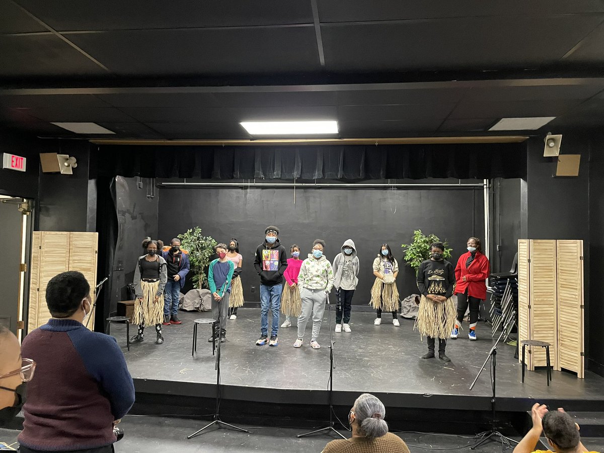 applause_ucity's tweet image. Whew Chile! It’s finally here. Our 8th grade show opens next week after weather delays. 7th grade show ends on Monday and the next show opens on Thursday. Lord I’m tired! They hate me but they WILL have a nice show so I’m good. #TheTaskmaster