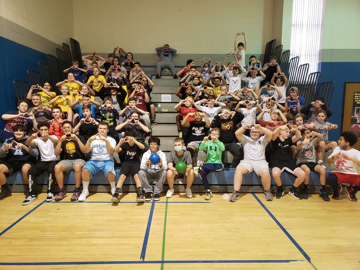 TruexCreateLab's tweet image. Fantastic afternoon of @fourdiamonds Dodgeball at Cedar Crest Middle School to benefit the #CCMS #miniThon. 7th grade &quot;Hard Targets&quot; defeated 8th grade &quot;Shrek&apos;s Castle&quot; in the finals for the upset win. Thanks to those who played! #dodgeball #dodgeduckdipdivedodge #diamondsup!