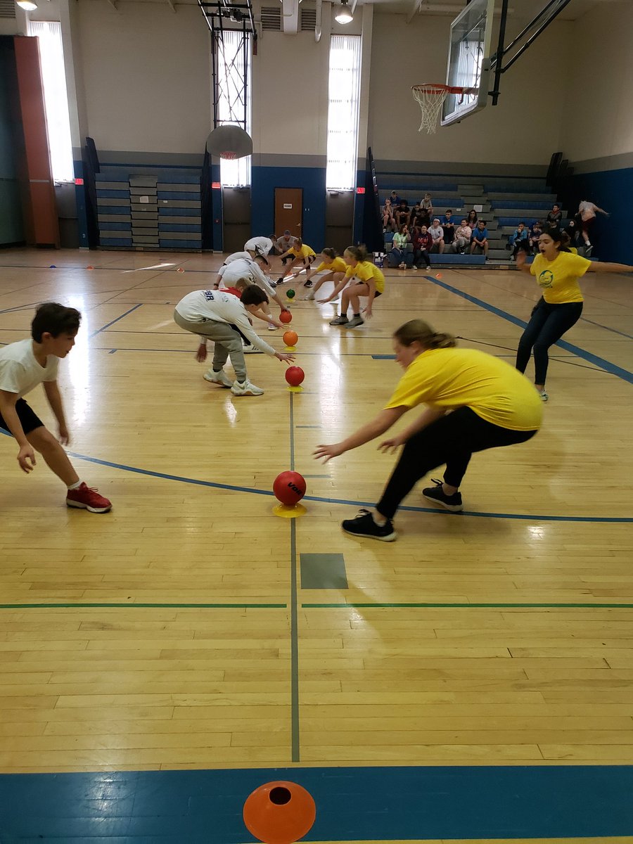 TruexCreateLab's tweet image. Fantastic afternoon of @fourdiamonds Dodgeball at Cedar Crest Middle School to benefit the #CCMS #miniThon. 7th grade &quot;Hard Targets&quot; defeated 8th grade &quot;Shrek&apos;s Castle&quot; in the finals for the upset win. Thanks to those who played! #dodgeball #dodgeduckdipdivedodge #diamondsup!