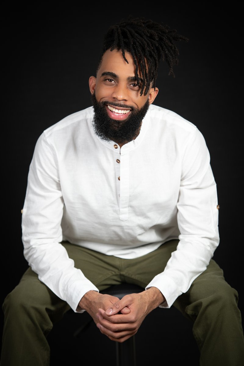 eraserstudiousa's tweet photo. These business headshots focus on showcasing the subject’s professionalism, friendliness, and competence.
https://t.co/xqgkkbvHjT
@iamalihoss #eraserstudio #ali_hoss #sanaz_mahdi #portraitphotographer #portraiture #portraitmood https://t.co/2QMNTkJKvR