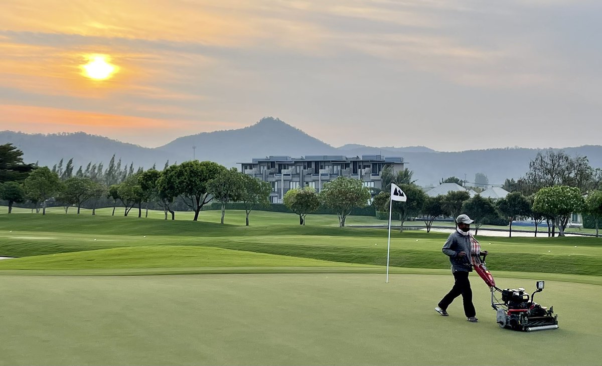 STSAsia's tweet photo. Nice to see our Bunkers and Machinery in action at this week's Asian Tour event at Black Mountain Golf Club, Thailand. #TruTurf #Shibaura #Floratine #DuraBunker #SandTrapper #BernhardGrinders #Wiedenmann #BlackMountain #AsianTour https://t.co/OFCZIBNjti