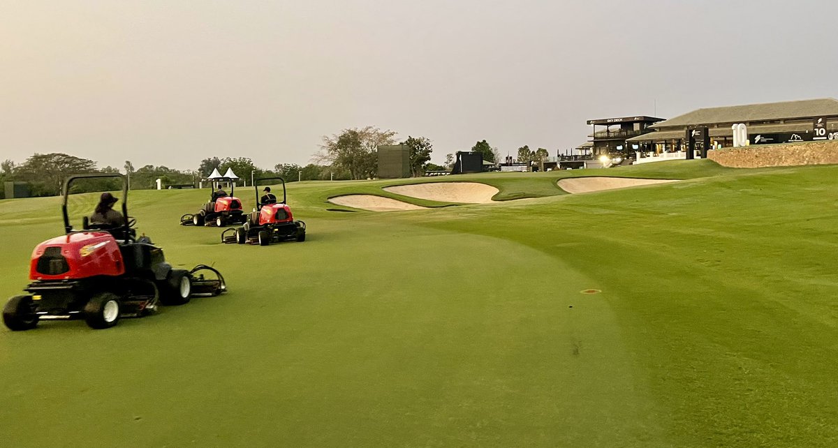 STSAsia's tweet photo. Nice to see our Bunkers and Machinery in action at this week's Asian Tour event at Black Mountain Golf Club, Thailand. #TruTurf #Shibaura #Floratine #DuraBunker #SandTrapper #BernhardGrinders #Wiedenmann #BlackMountain #AsianTour https://t.co/OFCZIBNjti