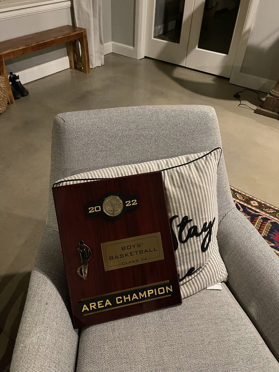 chadtic's tweet photo. Always special to have one of these in the house for a night. #wildcatup https://t.co/2tmNYAy88p