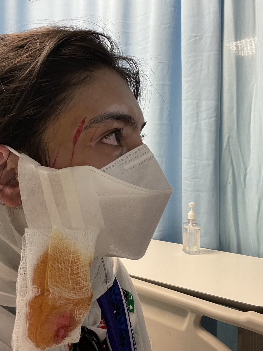 Matiullah_HM's tweet image. Bibi @AseefaBZ May Allah protect you from evils eye.

#AwamiMarach