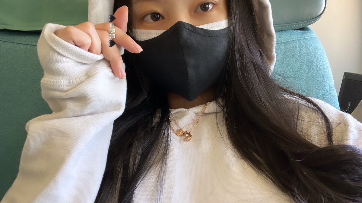 blackpinkbabo's tweet photo. Jennie IG story update ❤️ @Blackpink 

“🖤BLINK🖤”

#JENNIE #제니 #BLACKPINK https://t.co/K078mpCP7t