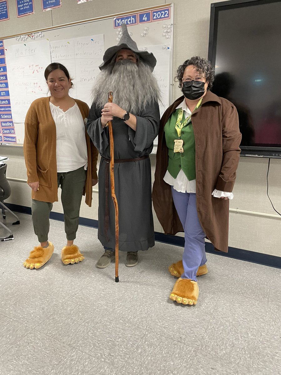 LJCteach's tweet photo. “Not all who wander are lost.” Bilbo Baggins #ReadAcrossAmericaWeek https://t.co/ikZ5XGiaR4