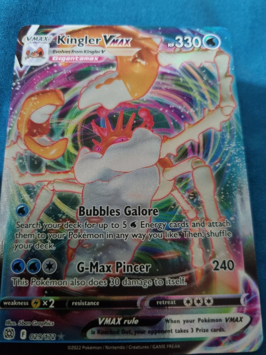 hypertdog's tweet photo. Super big and shiny santa crab goes hard on this card. 😏😏 #pokemon #pokemontcg #coolcard https://t.co/MzuXgzt6uU
