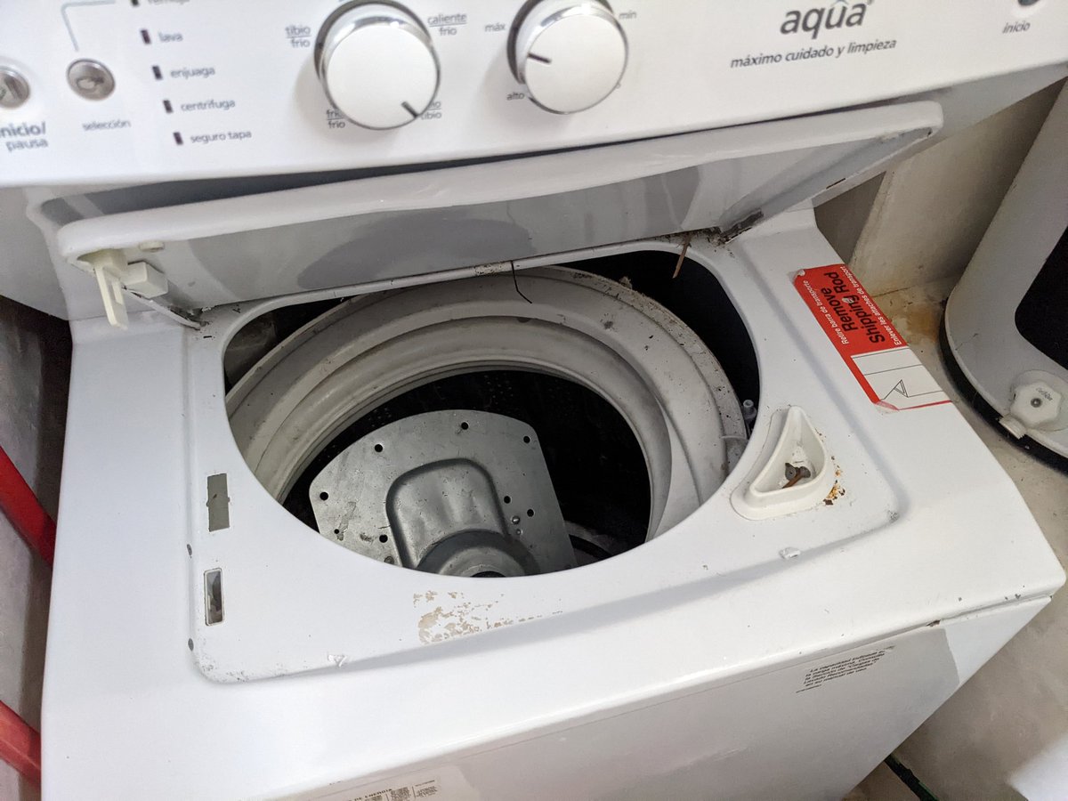 pavgup's tweet photo. So, uh, @Airbnb, we were hosted in a 'luxury' unit that didn't have hot water among other hilariously messed up stuff and I'm running in circles with your team about 'making it right.' Are these shenanigans normal? The place looked like it was a used bomb shelter. https://t.co/2iUDw58lnl