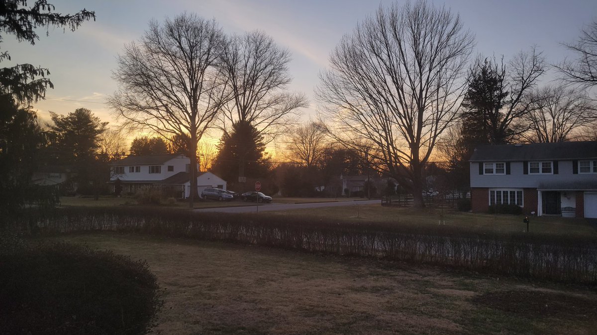 reecelights's tweet photo. Hoping for Peace, sunset (March, 2022) 🇺🇦

#ukraine #peaceinukraine #sunlight #sunset #naturallight https://t.co/MEZS2w5gXn